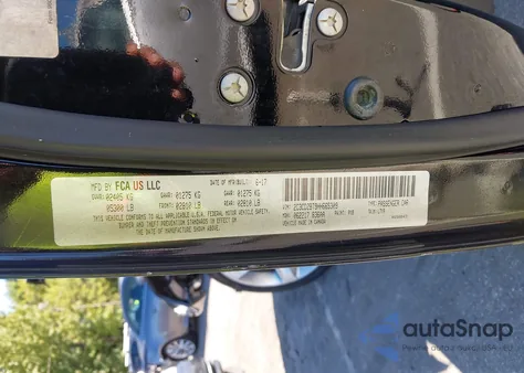 2017 Dodge Challenger R/T из США, поврежденный, VIN 2C3CDZBT9HH665309